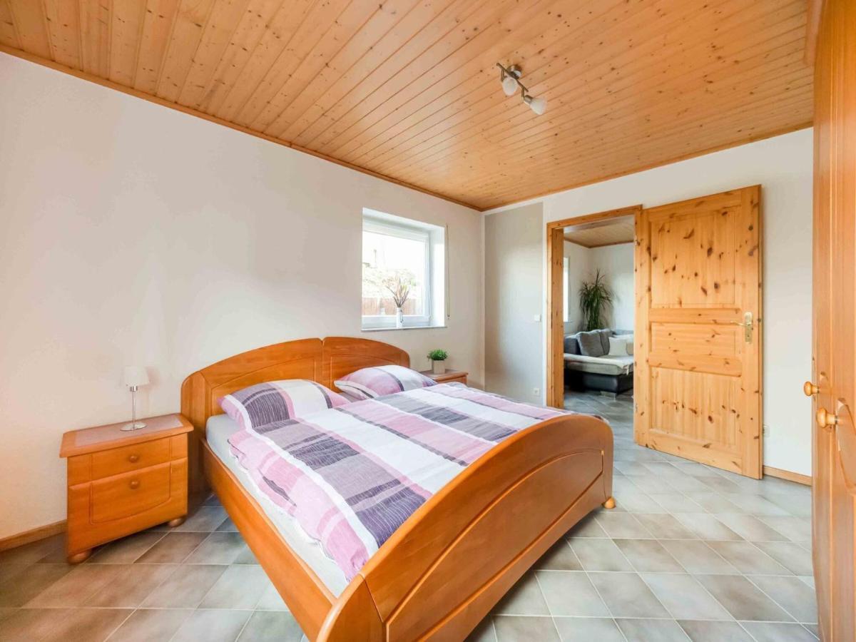 Holiday Home In The Eifel-Mosel With Garden Roes Extérieur photo